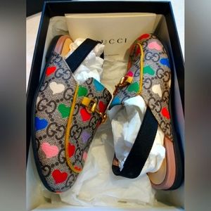 Gucci sling backs! Unisex